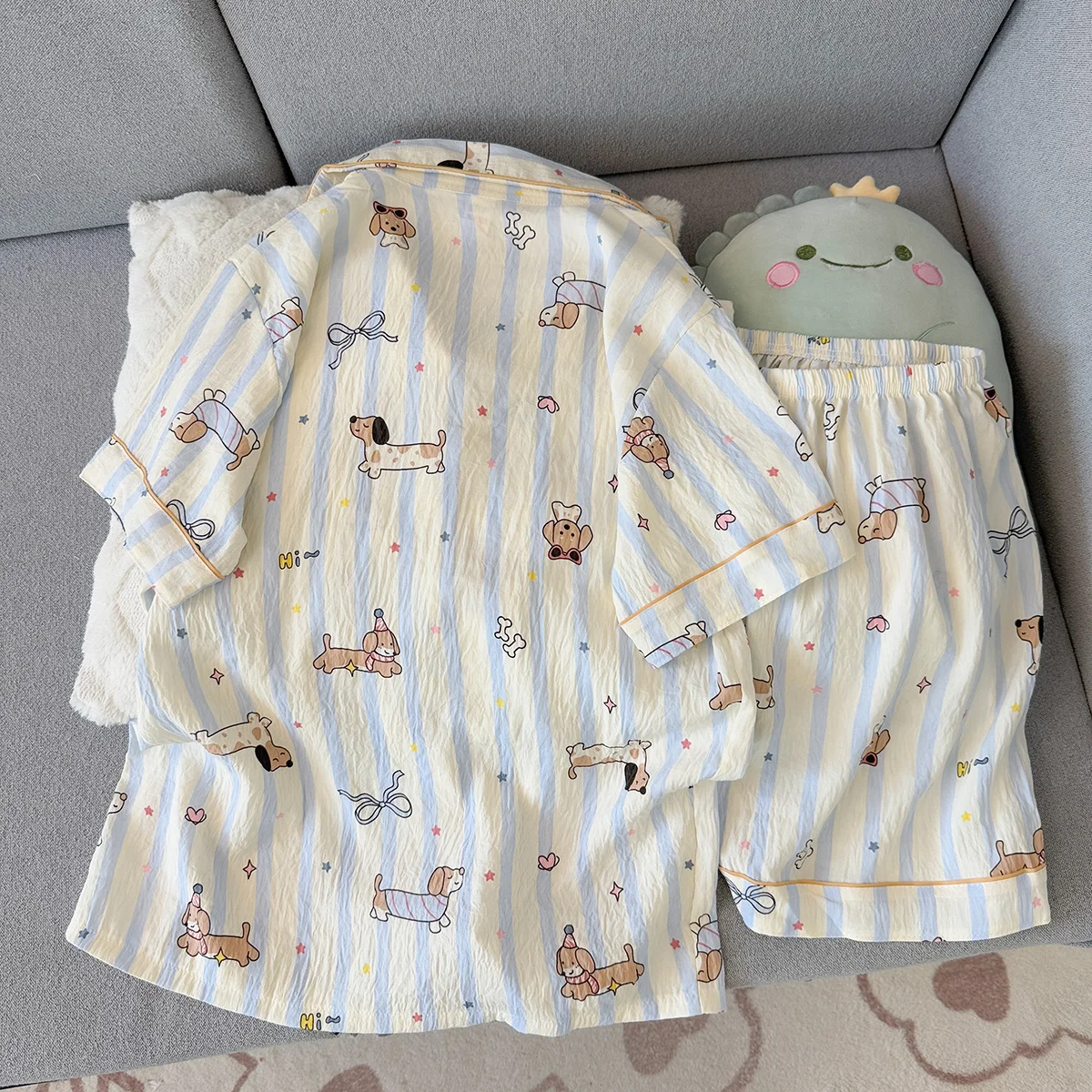 Summer Thin Pajamas for Women with Puppy Pattern, Short-Sleeved Shorts, Sweet and Cute, Can Be Worn Outside in Summer, Home Wear Set, Two-Piece Set