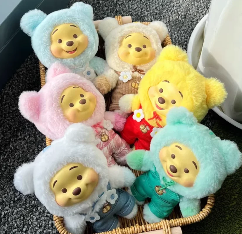 صندوق أعمى رسمي من سلسلة Disney Winnie the Pooh Candy هدية لطيفة للعام الجديد هدية محيطية للأولاد والبنات