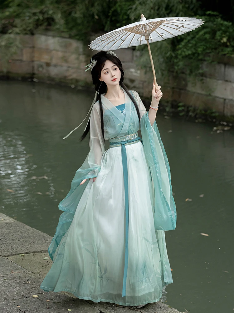 2026 new Song Dynasty Hanfu Women's Chinese Style Cross Collar Green Robe Skirt Super Immortal And Elegant Daily Ancient Costume view 4