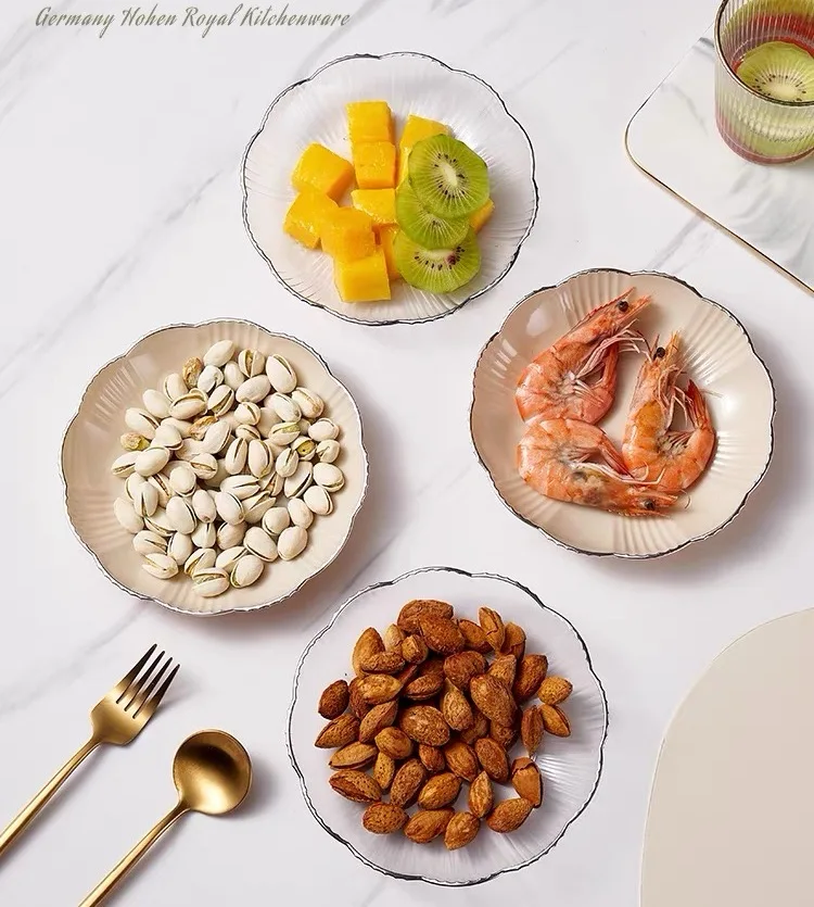 Mini Food-Grade Butterfly-Shaped Dish for Home Use, for Placing Food Waste on the Dining Table, Fruit Plate for Living Room Table, Light Luxury High-End, 4 Pieces