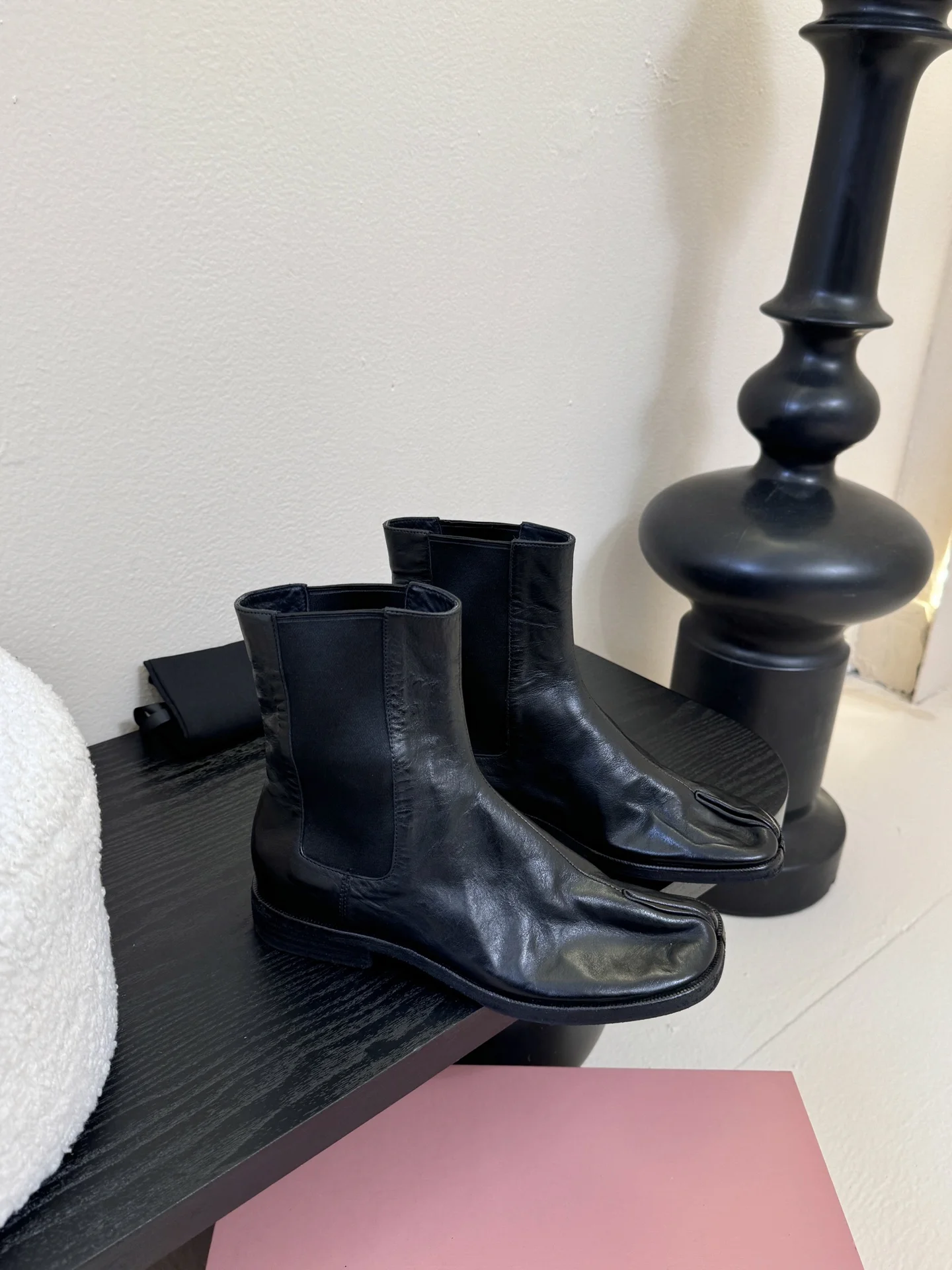 

Women Handmade Black Leather Tabi Chelsea Boots Split-toe Japanese Style Shoes