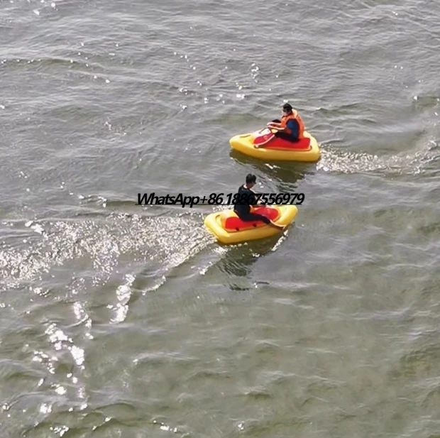 Barco inflable portátil de los niños de los juguetes del agua del juego barato súper caliente de los niños con la moto eléctrica
