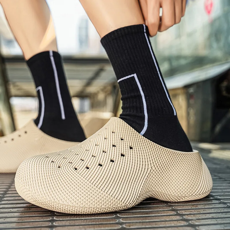 Clogs Shoes Men & Women Summer Styles Trendy Patterns, Thick Soled Couple Slippers, Two Ways To Wear  Sandals for Outerwear