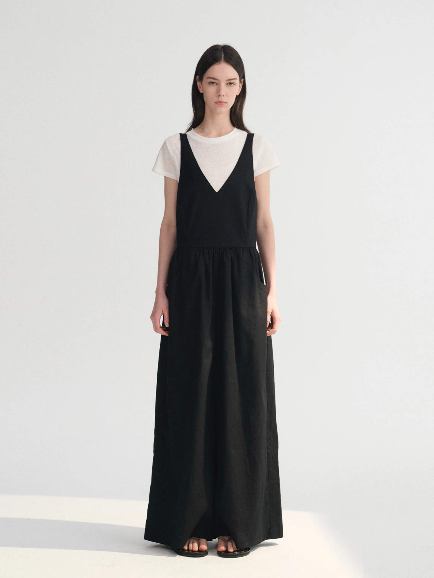 

Повседневные комбинезоны Maison Cecile Tee-Color из хлопковой смеси с текстурой льна, простым V-образным вырезом, регулируемыми бретелями, высокой талией и широкими штанинами