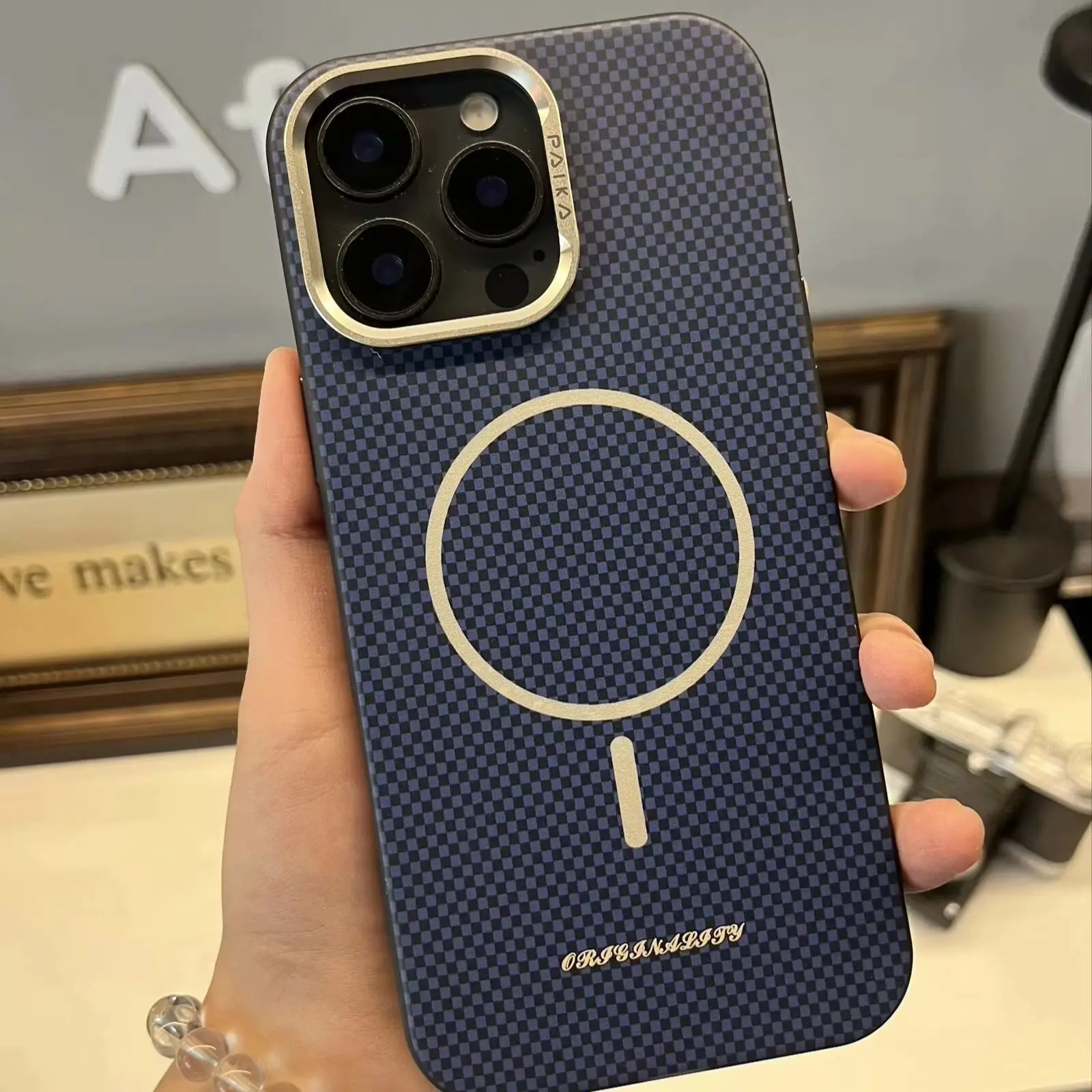 

Luxury Carbon Fiber Pattern PC Phone Case For iPhone 13 14 15 16 Pro Max Magsafe Magnetic high-grade Protective Shockproof Cover