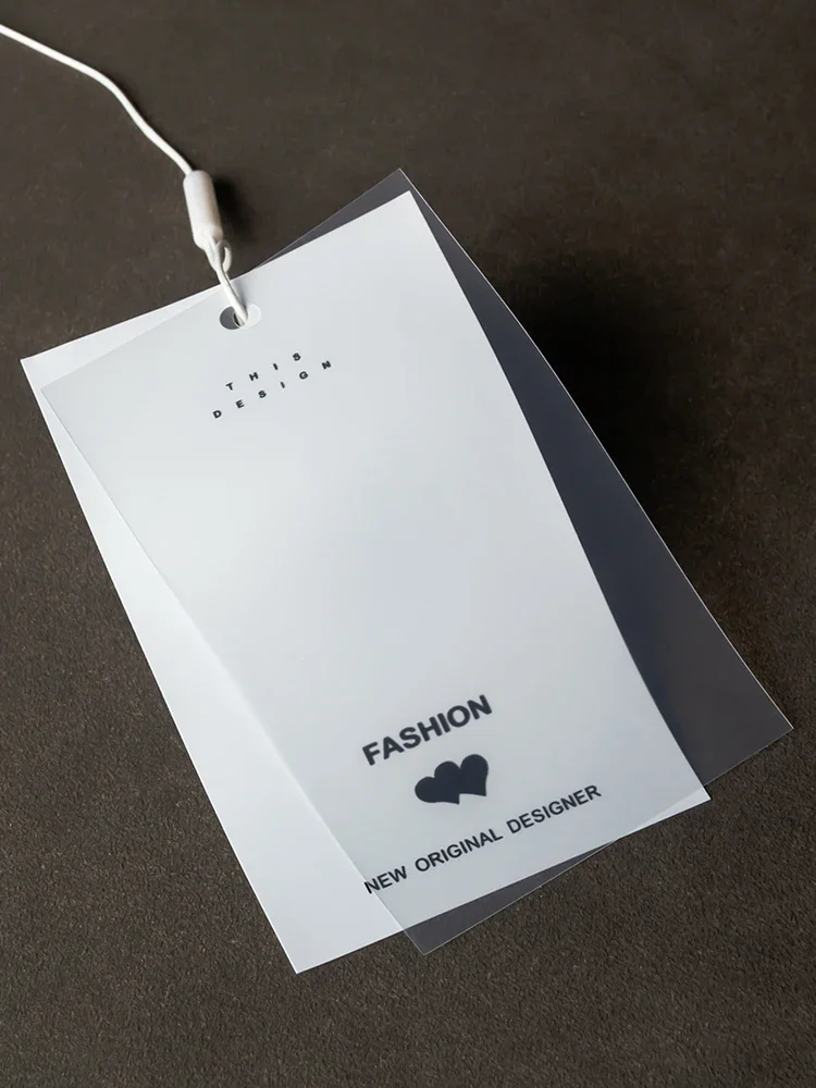 100pcs Simple PVC Soft Plastic Material Clothing Hangtags Clothing Customized Fashion Tags Stylish Custom Labels Hangtag General