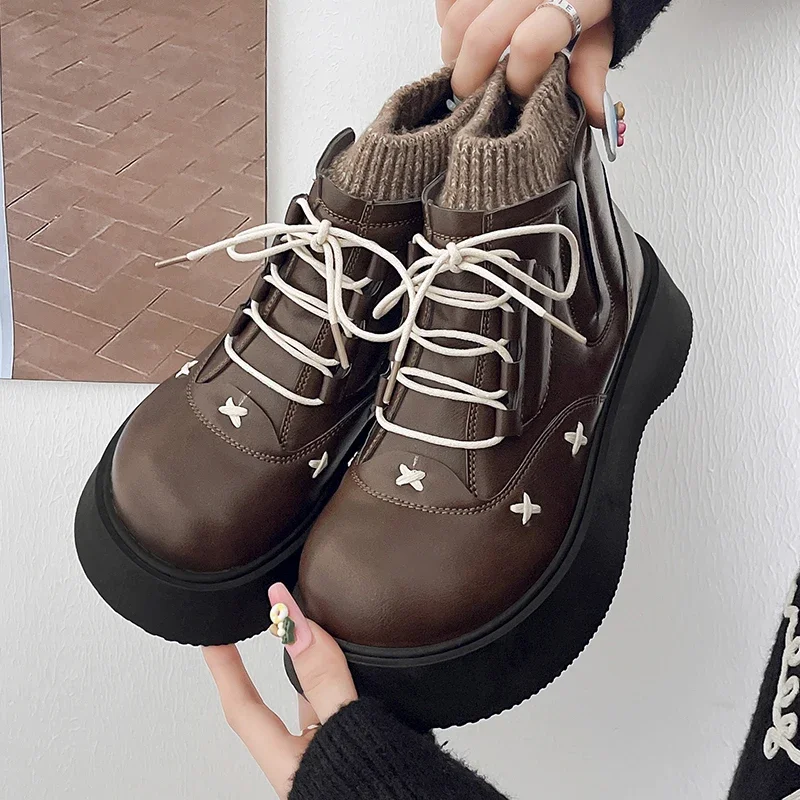

Retro Women's Shoes Sweet Round Head Lace Ankle Boots for Woman Exquisite Soft Leather Platform Boots Designer Shoes Botas Mujer