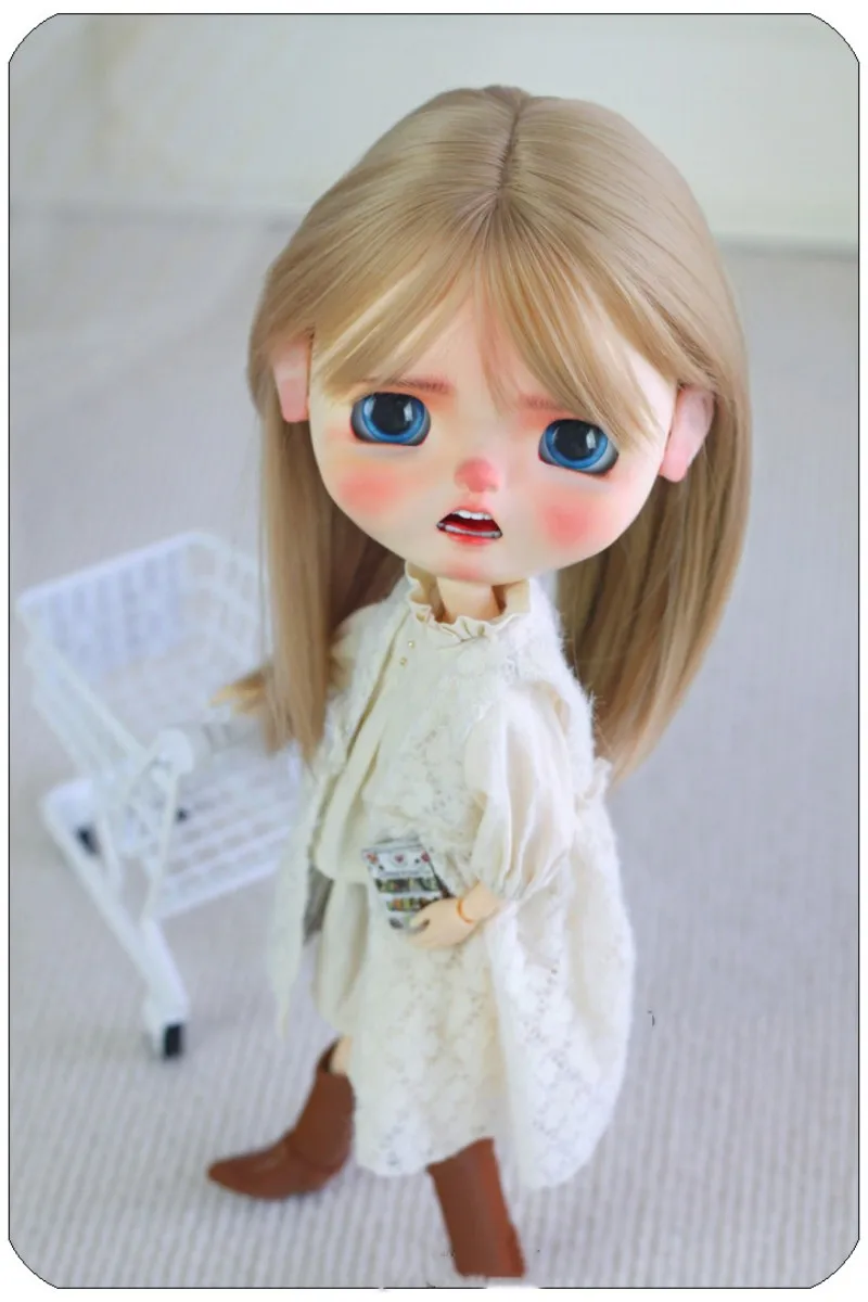 Blythe size medium long hair inside buckle Pear flower wig high temperature silk ultra-thin bangs doll accessories