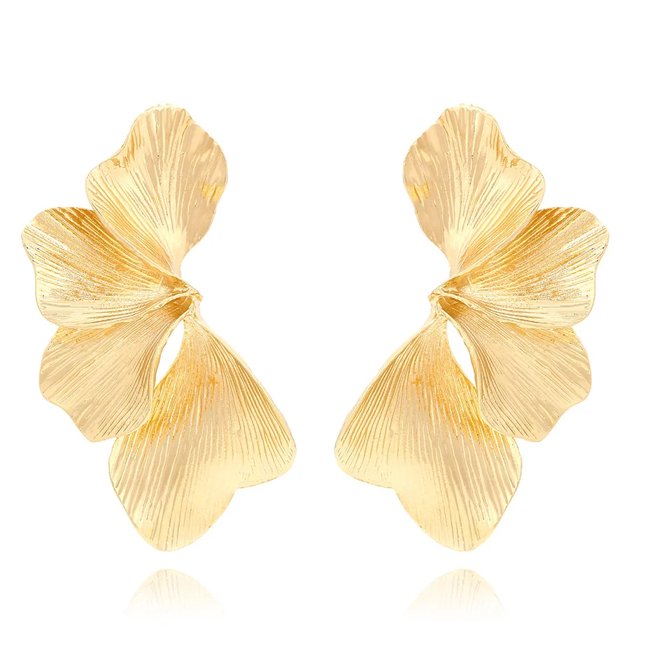 

ZAA Retro Luxury Metal Texture Gold Color Leaf Earrings