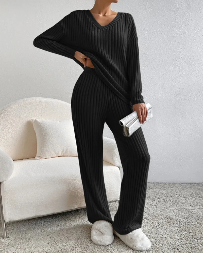 Ladies V-neck Long-sleeved Top Paired with Wide-leg Pants an Autumn and Winter Two-piece Set for Home Leisure in Pure Color