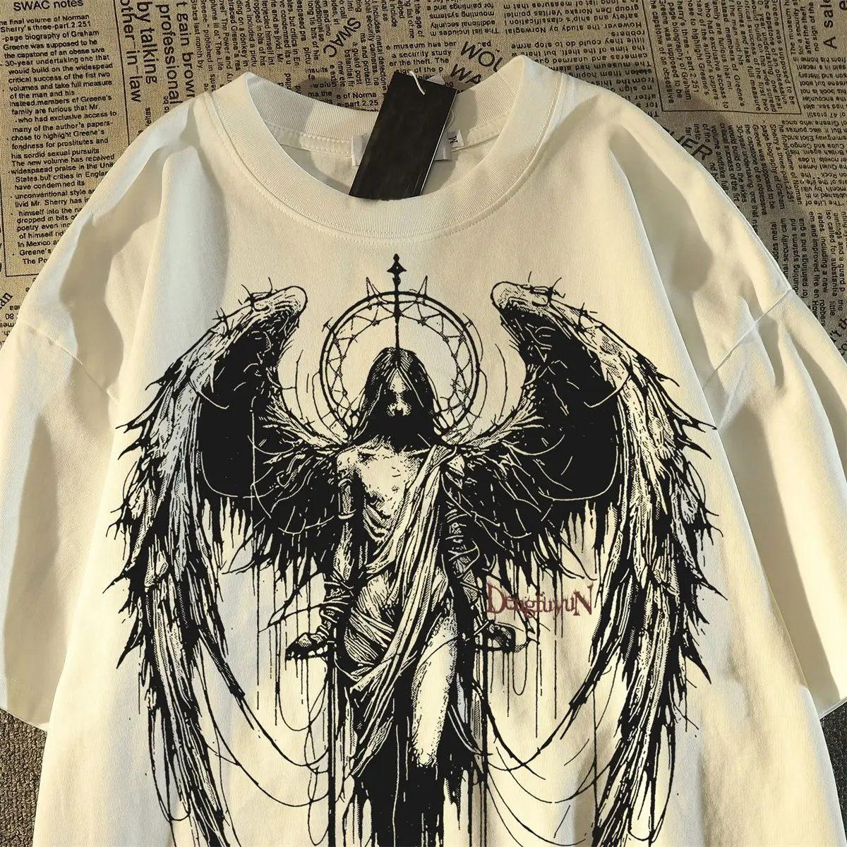

American winged figure printed short sleeved t shirt for men and women summer street oversized dark retro trendy top streetwear