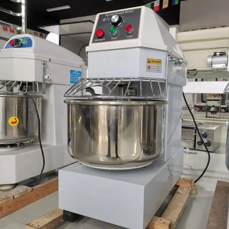 Commercial Use Automatic Spiral Dough Kneader Machine / 50L Large Capacity Flour Mixing Machine