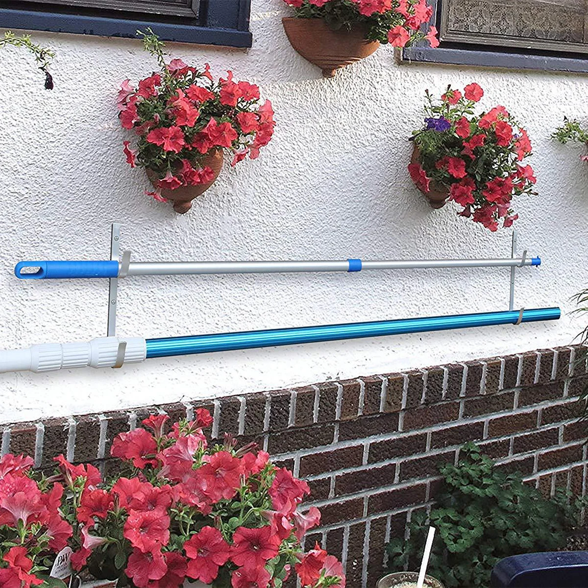 

1Set Swimming Pool Pole Hook Heavy Duty Metal Hose Hanger Bracket for Garden Tool Organization Large Watering Hook Mounting