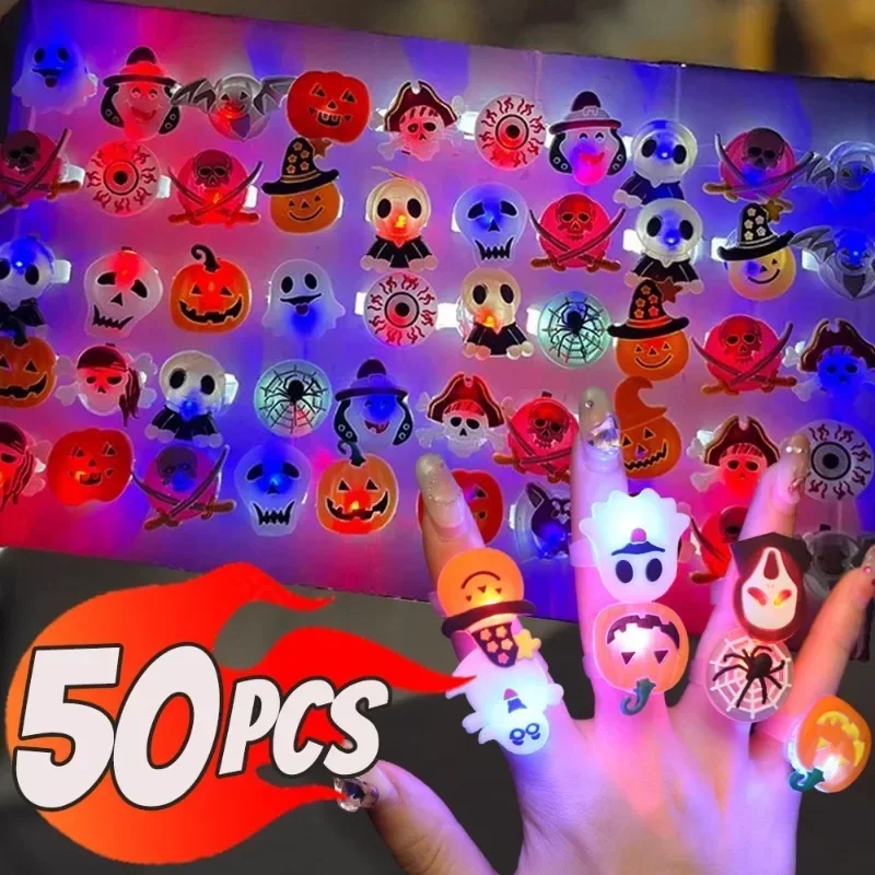 Image of Halloween leuchtende Ringe Frauen Männer kreative niedliche zufällige Farbe Ring Kürbis Geist Spinne Flash Fingerringe Mode accessoires
