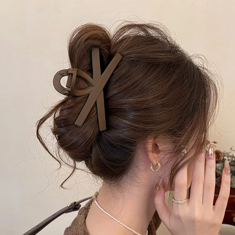 

Матовый однотонный бант в корейском стиле, простая и элегантная заколка для волос, милая женская прическа, нежная заколка в виде акулы, аксессуар для волос