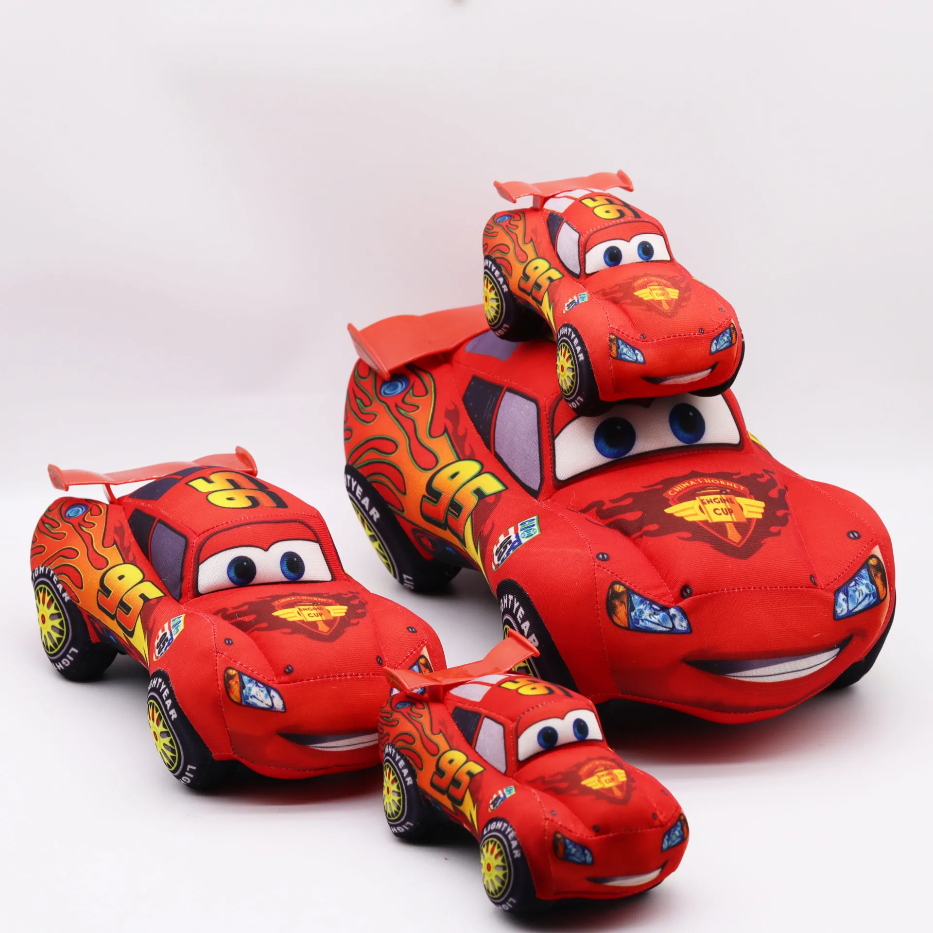 Lighting Mcqueen Decor - Figurka Disneya Zyka McQueena, pluszowa zabawka