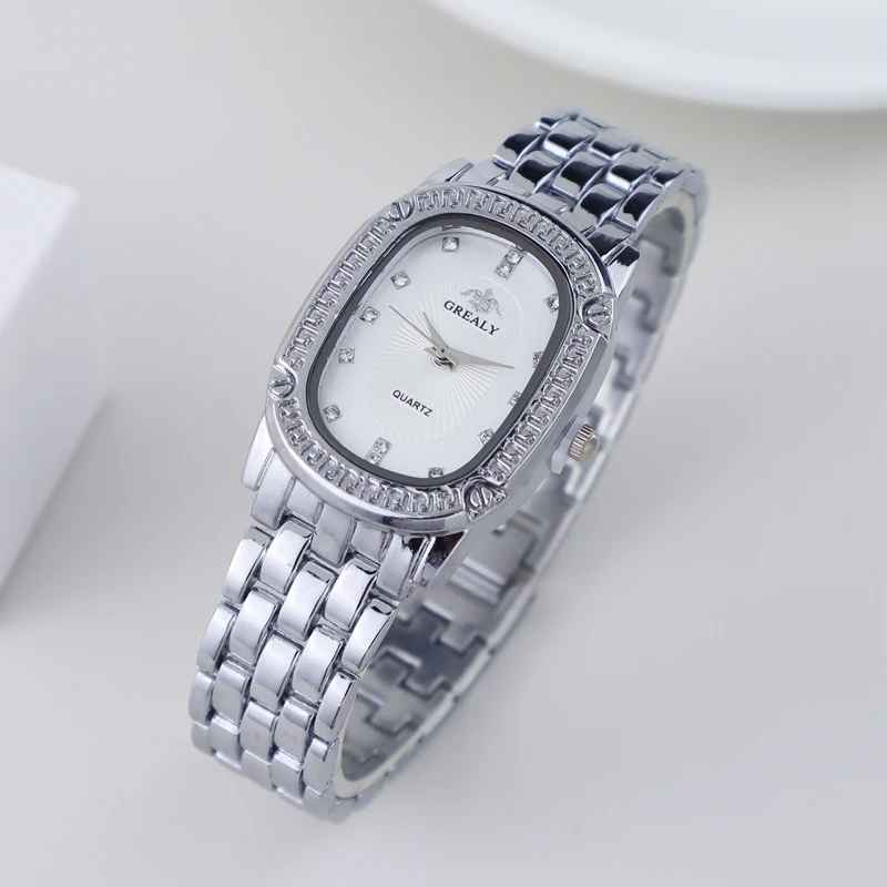 2022 Luxury Fashion Metal Band Watches for Women Brand Simple Casual Oval Rhinestone Ladies\' Quartz Wristwatch