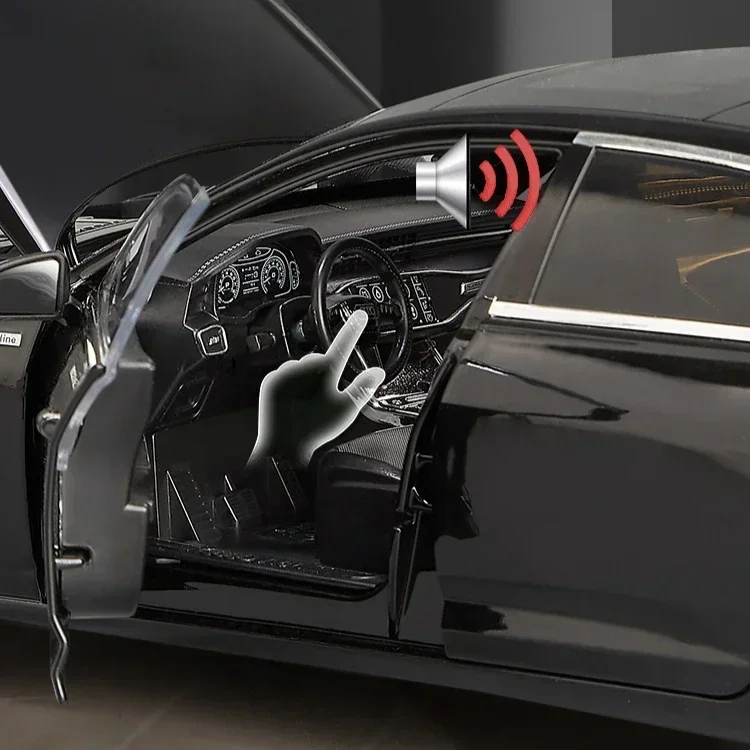 Modelo de coche fundido a presión de aleación A6L 1:18, juguetes con sonido y luz, modelo de escala extraíble, juguete para niños, regalos, regalo de cumpleaños