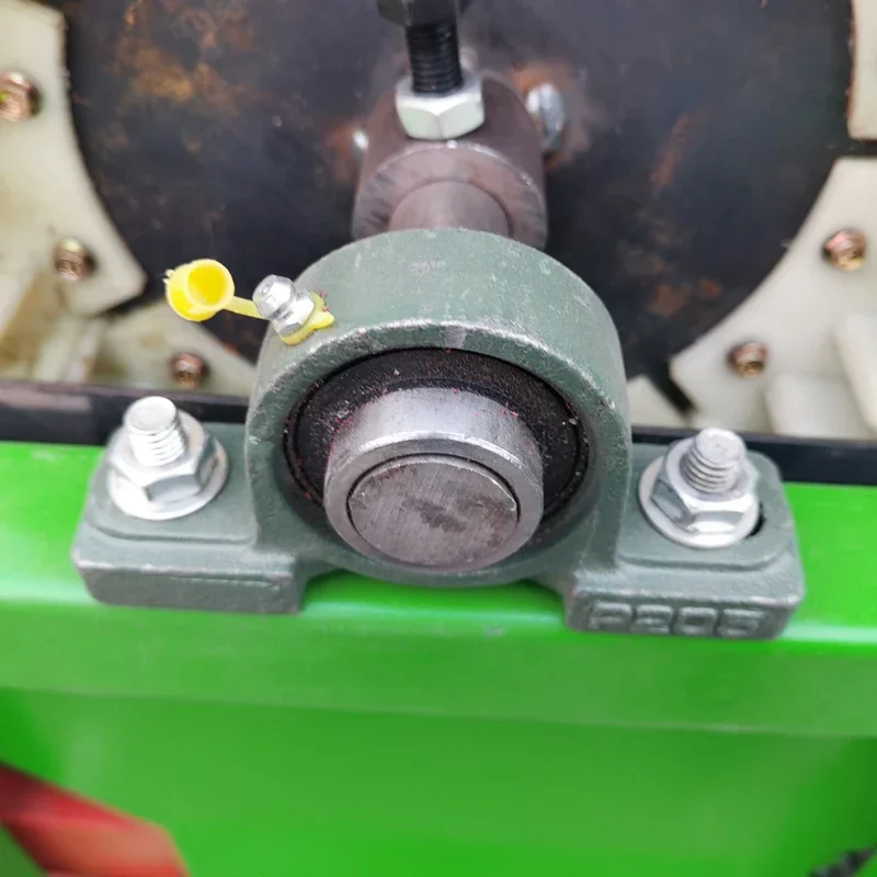 Máquina peladora de maní fácil de operar, pequeña máquina peladora de maní para exprimir aceite, peladora de 220V