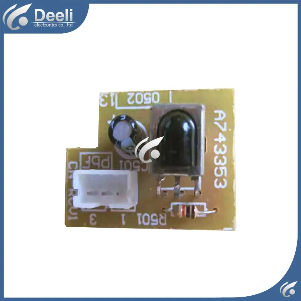 Aire acondicionado recibe la placa receptora A743353 741553 B742279, buen funcionamiento