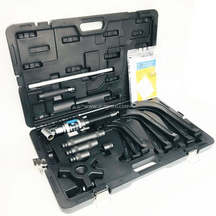 Zestaw do demontażu z siłami nacisku do 100 kN (11,2 tony amerykańskie), hydrauliczny wrzeciono do łatwego demontażu.