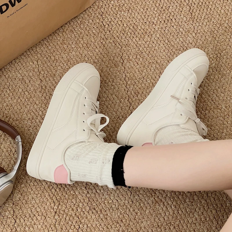 

Lace Up Low Heel Round Toe Rubber Sole 2024 High Quality Ladies Shoes Women's Vulcanize Shoes Hot Sale White Women Sneakers