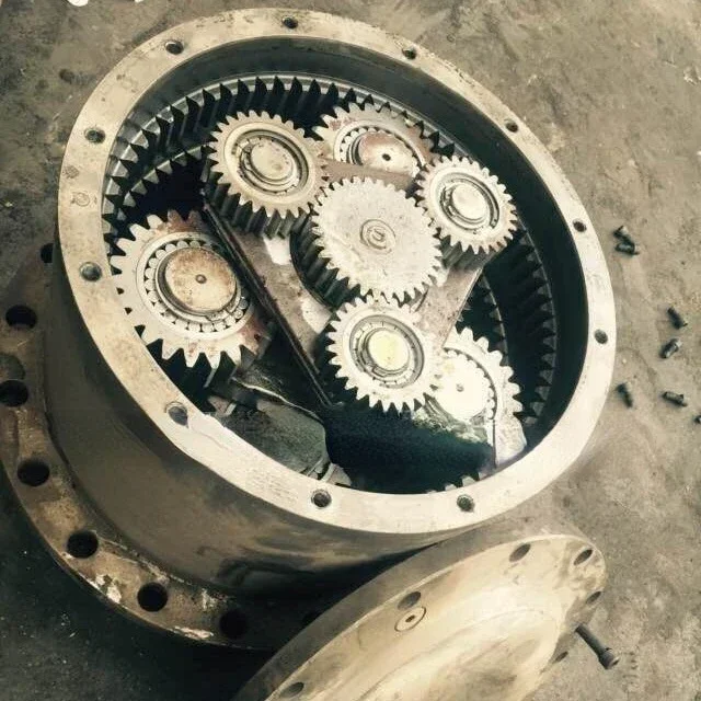 Wholesale price hot selling reducer rotary drilling rig main winch Gft24 chassis walking motor