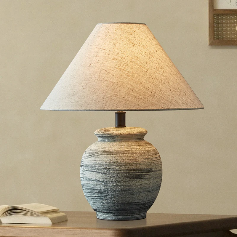New Chinese-style wabi-**** wind table lamp bedroom bedside lamp ceramic jar retro homestay designer