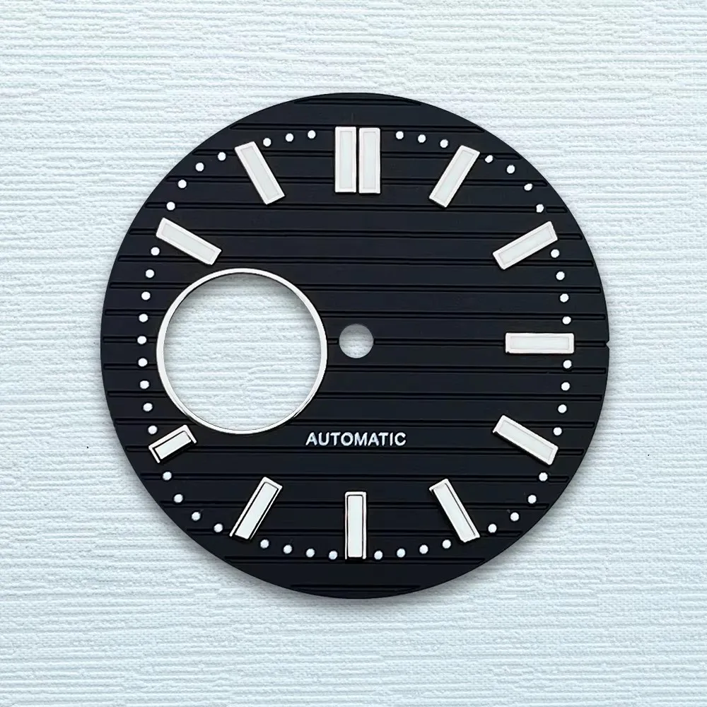 S Logo 30,5 mm quadrante Nautilus bianco scavato quadrante NH38 accessori per la modifica dell'orologio di alta qualità con verde luminoso