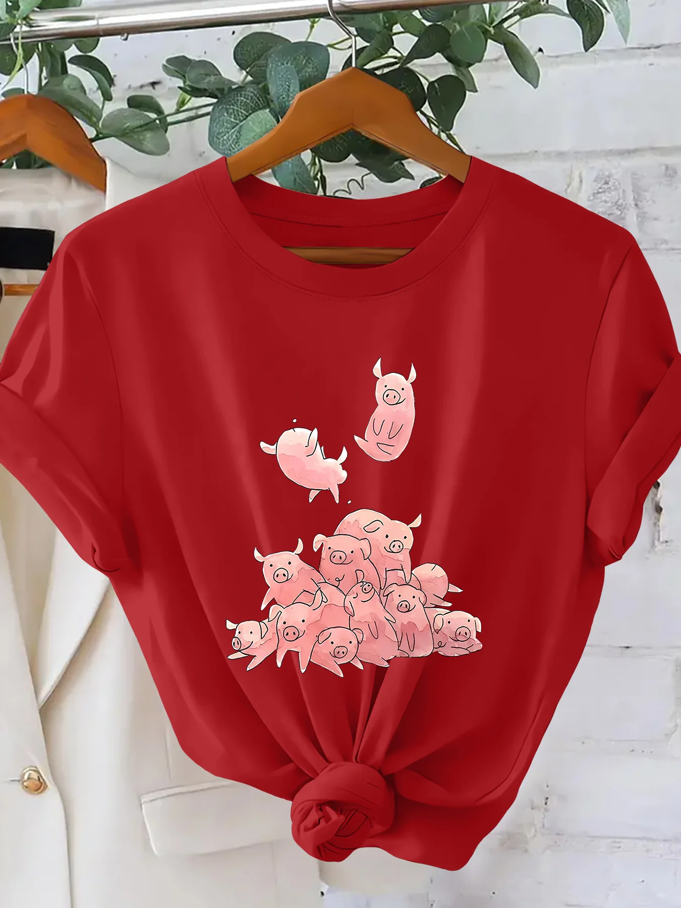 Pink Pig Pile Fun Watercolor Printed Women's T-shirt | Healing Wind Soft Cute Casual Round Neck Short Sleeve Elegant Casual Top