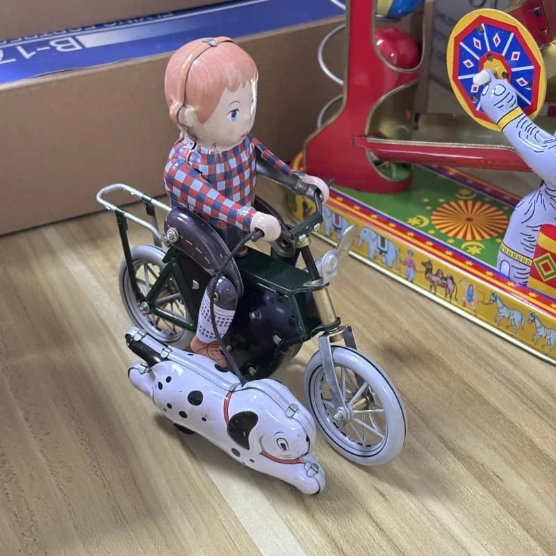 [Divertimento] Collezione per adulti Giocattolo a carica retrò Metallo Tin Il ragazzo camminare il cane da bici moto Figure giocattolo a orologeria modello regalo per bambini