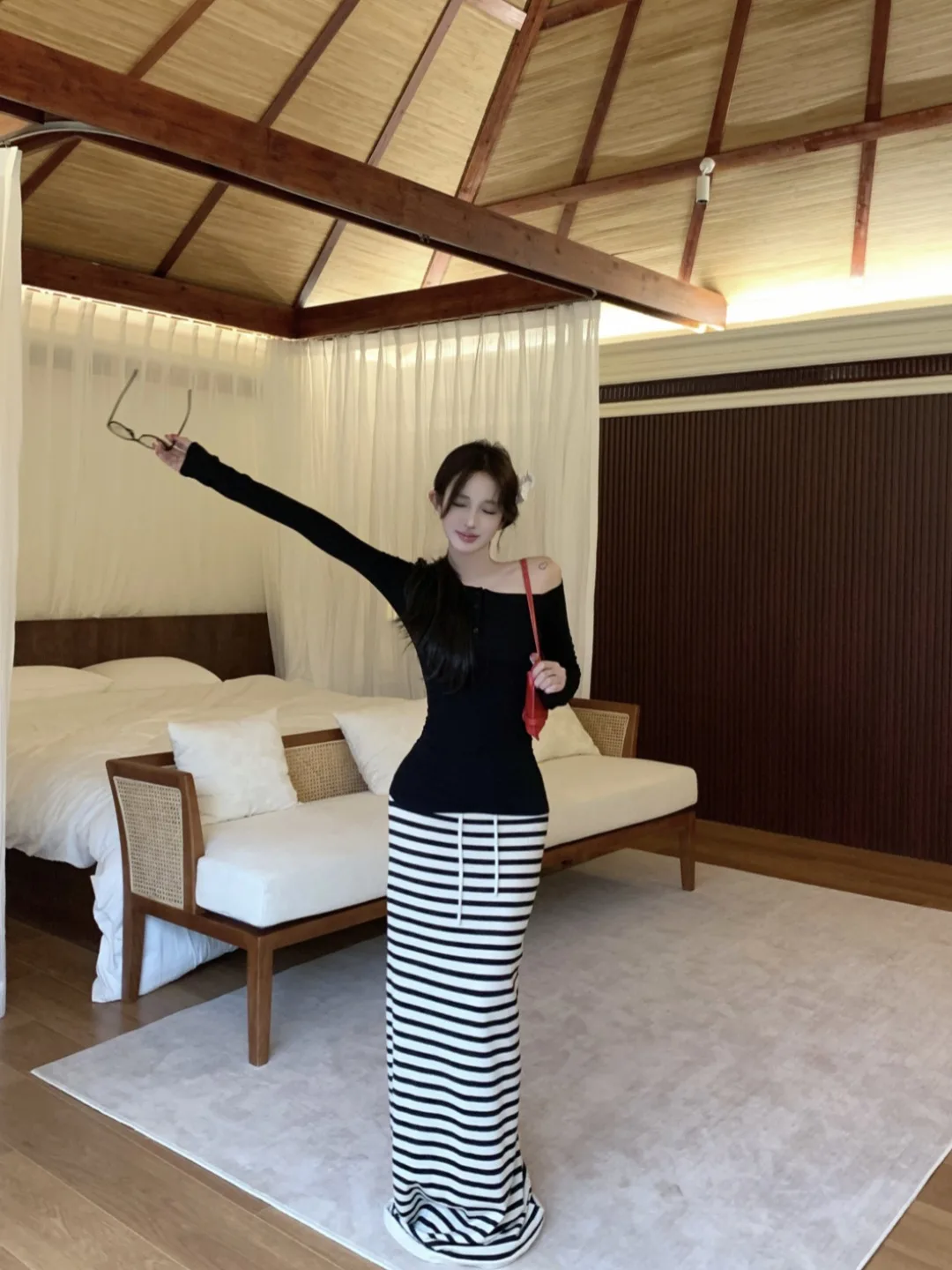 

Kumikumi Anti-Aging Sexy Black Off-Shoulder Long Sleeve T-Shirt Women's Summer Stripe Dress Long Dress Two-Piece Set