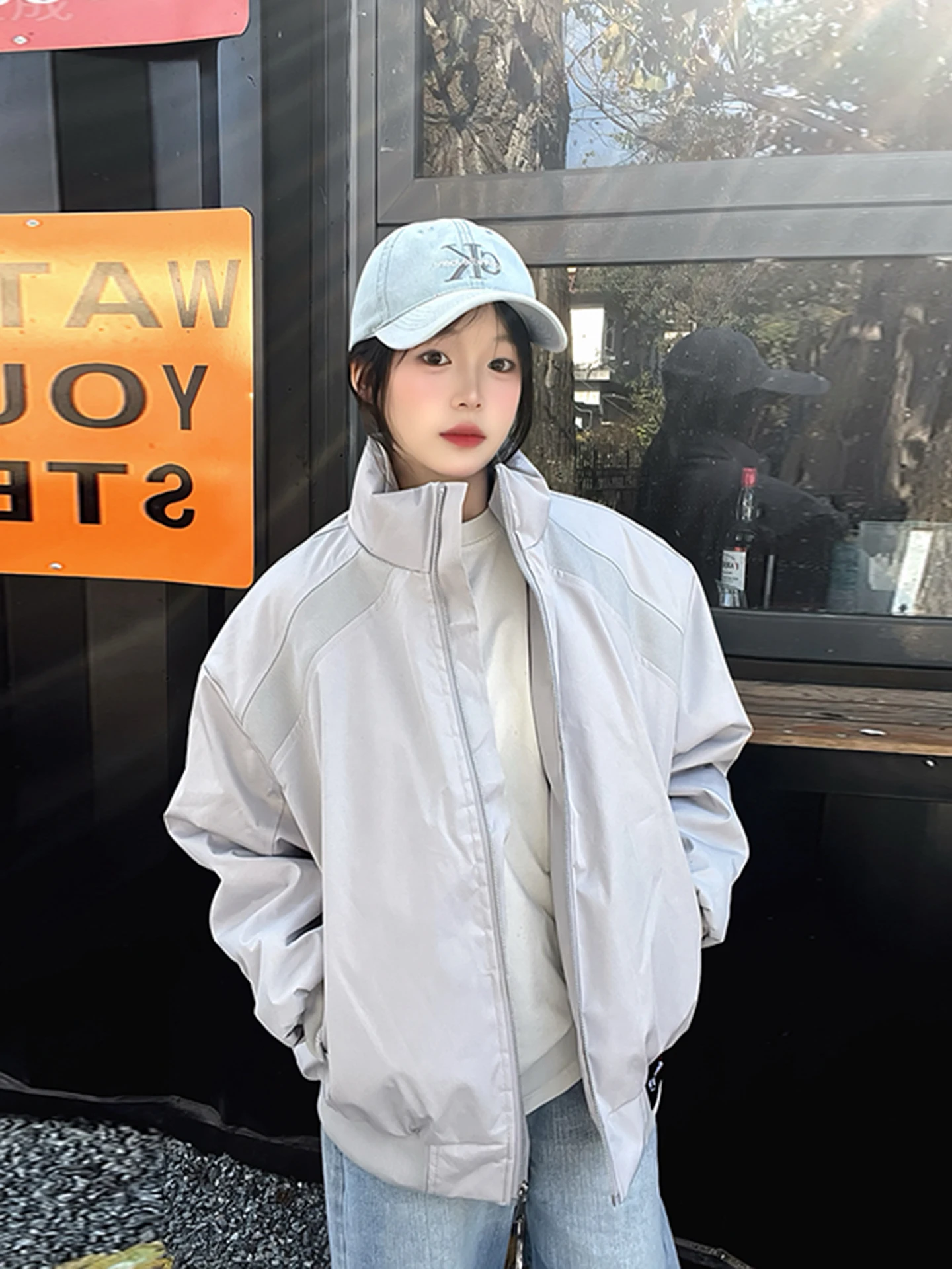 

Утепленная деконструированная хлопковая куртка в стиле пэчворк для мужчин и женщин, зимняя, в американском стиле, с воротником-стойкой, парная, в стиле бейсбольной куртки.