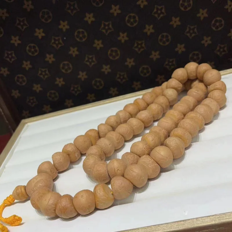 

Design Eye Thick Cut Large Intestine High-End Hand Toy Bracelet