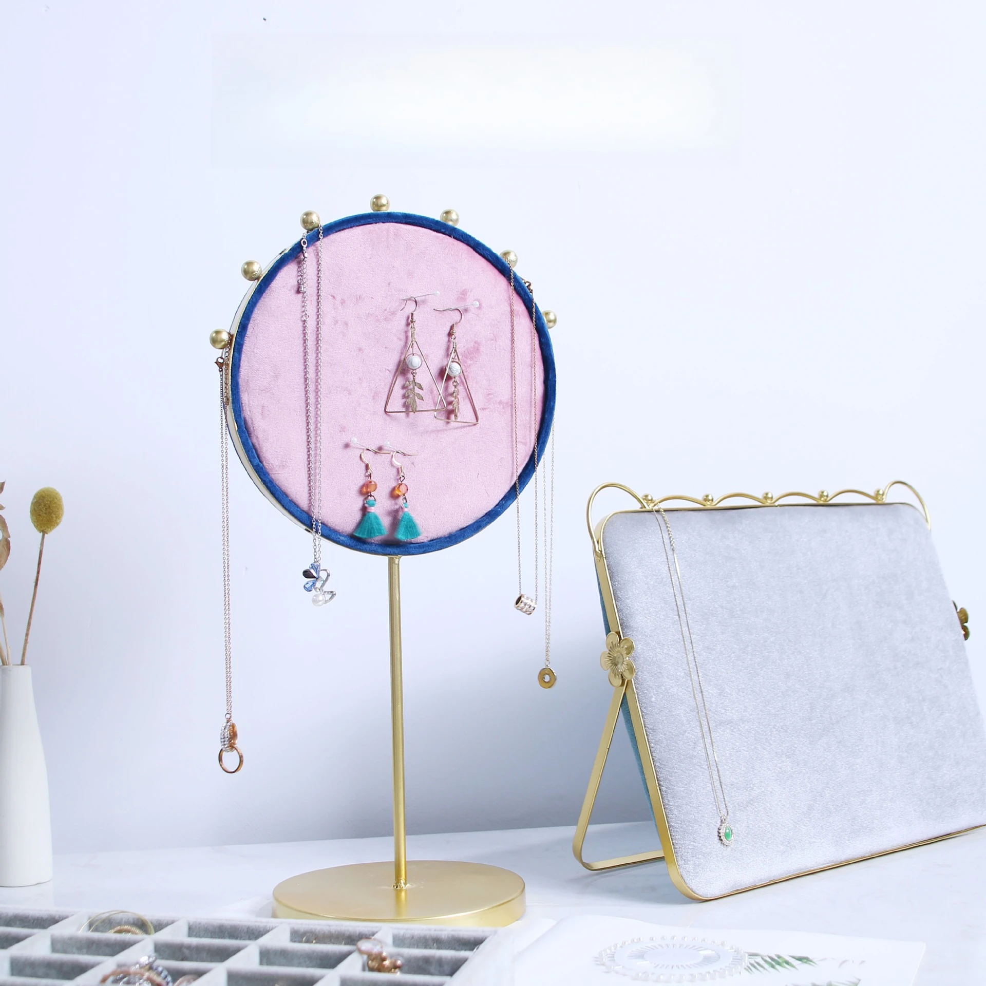 

1 Pcs Mirror-Shaped Jewelry Display Stand Double Sided Display Stand for Displaying Necklaces Rings Bracelets And Earrings