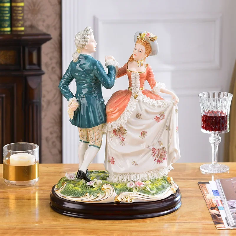 European high-end artworks, ceramic dolls, character ornaments, dancing, fashion and creative wedding gifts for newcomers