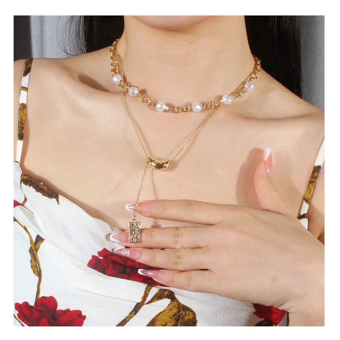 DIY accessories European and American cross-border jewelry, retro trend pearl fringed necklace, simple square pendant women's ne