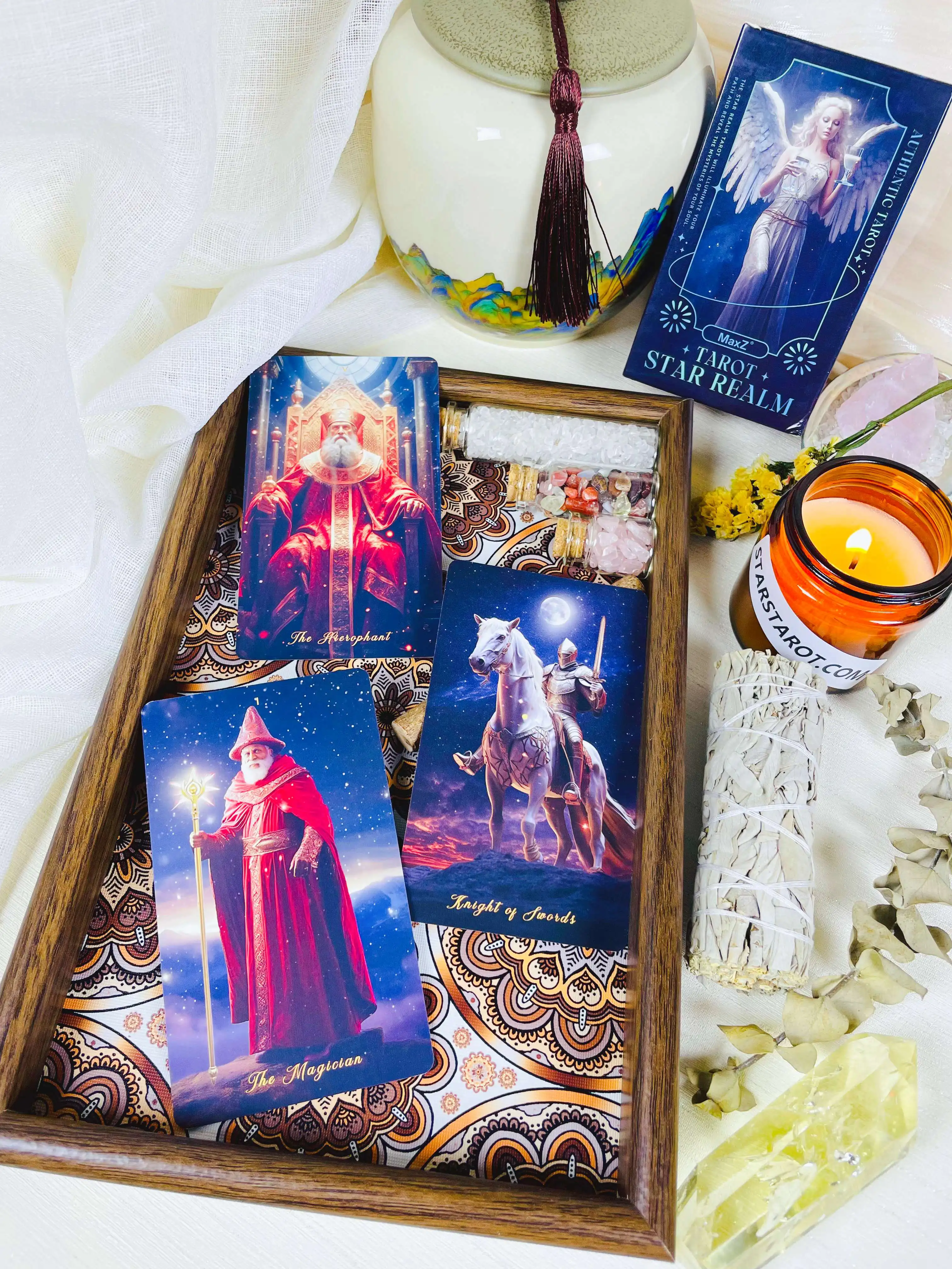 

Колода карт Таро «Звездное царство», 78 карт, на основе системы астрологии Райдера-Уэйта-Смита, высококачественная бумага 400 г/м², для гадания о душе и духовных практик