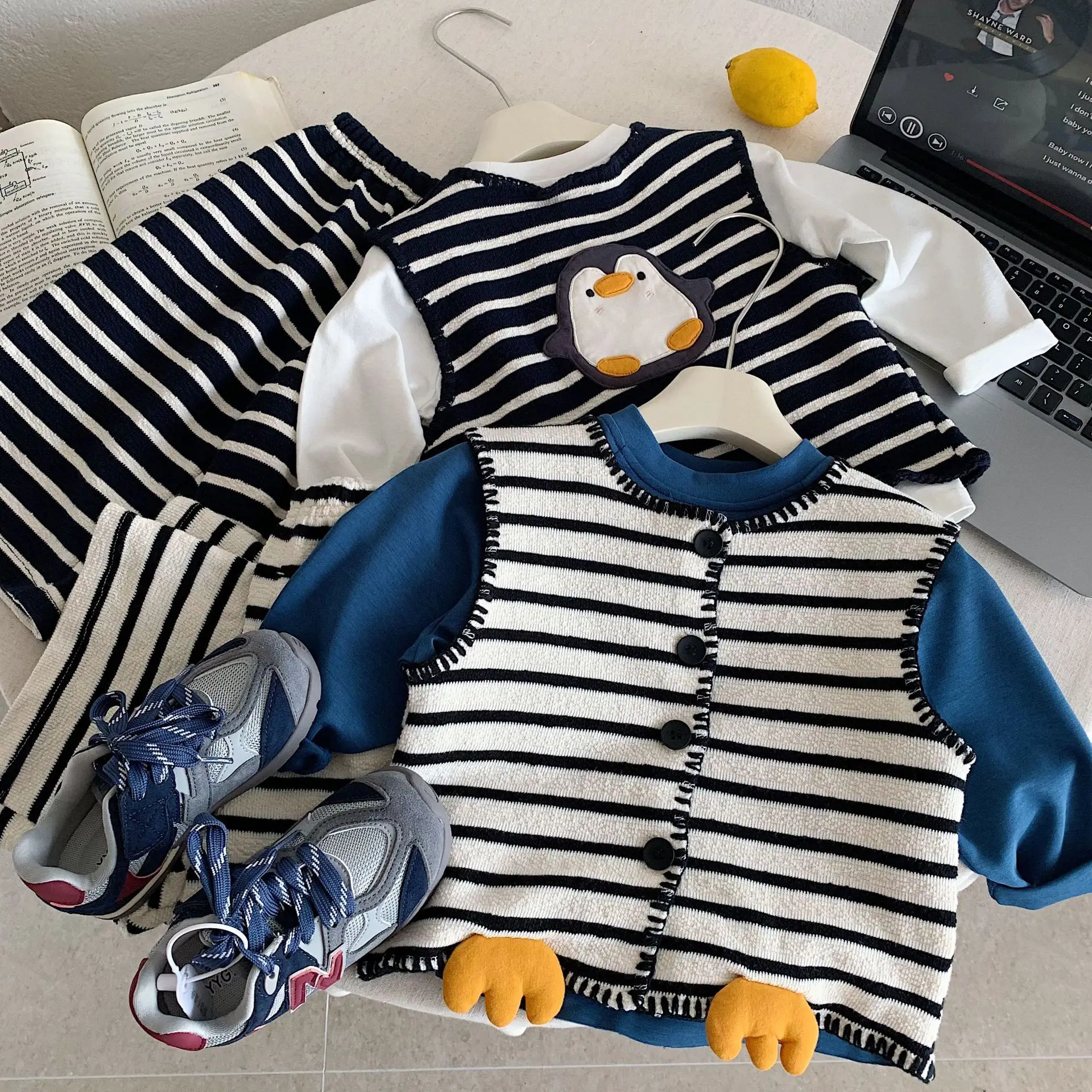 

Set 2026 Spring and Summer New Childrens Clothes Korean Style Boys and Girls Stylish Striped Penguin Vest Two-piece Set
