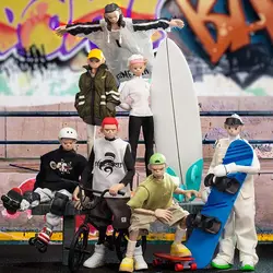 Come4arts Extreme Sports Hipsters Play Action Figures With Hands That Can Move Joints Modle Anime Figurine Style Animation Gifts