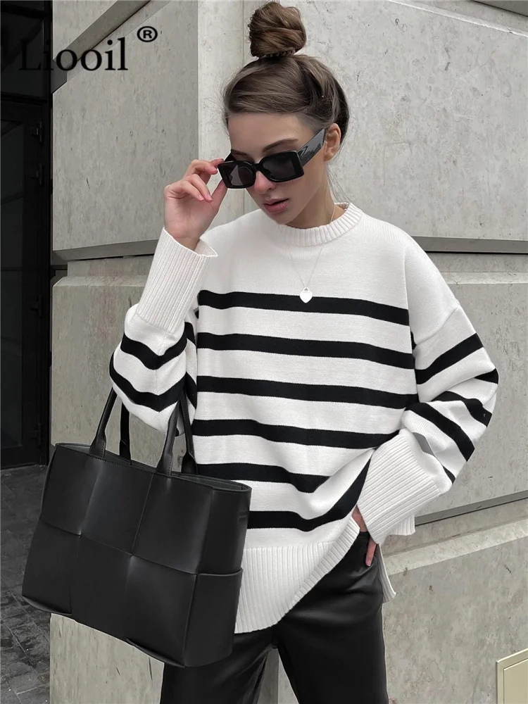 Women Stripe Knit Sweater Pullover Long Sleeve Knitted Tops O Neck Female Jumper Autumn Winter Streetwear White Baggy Sweaters