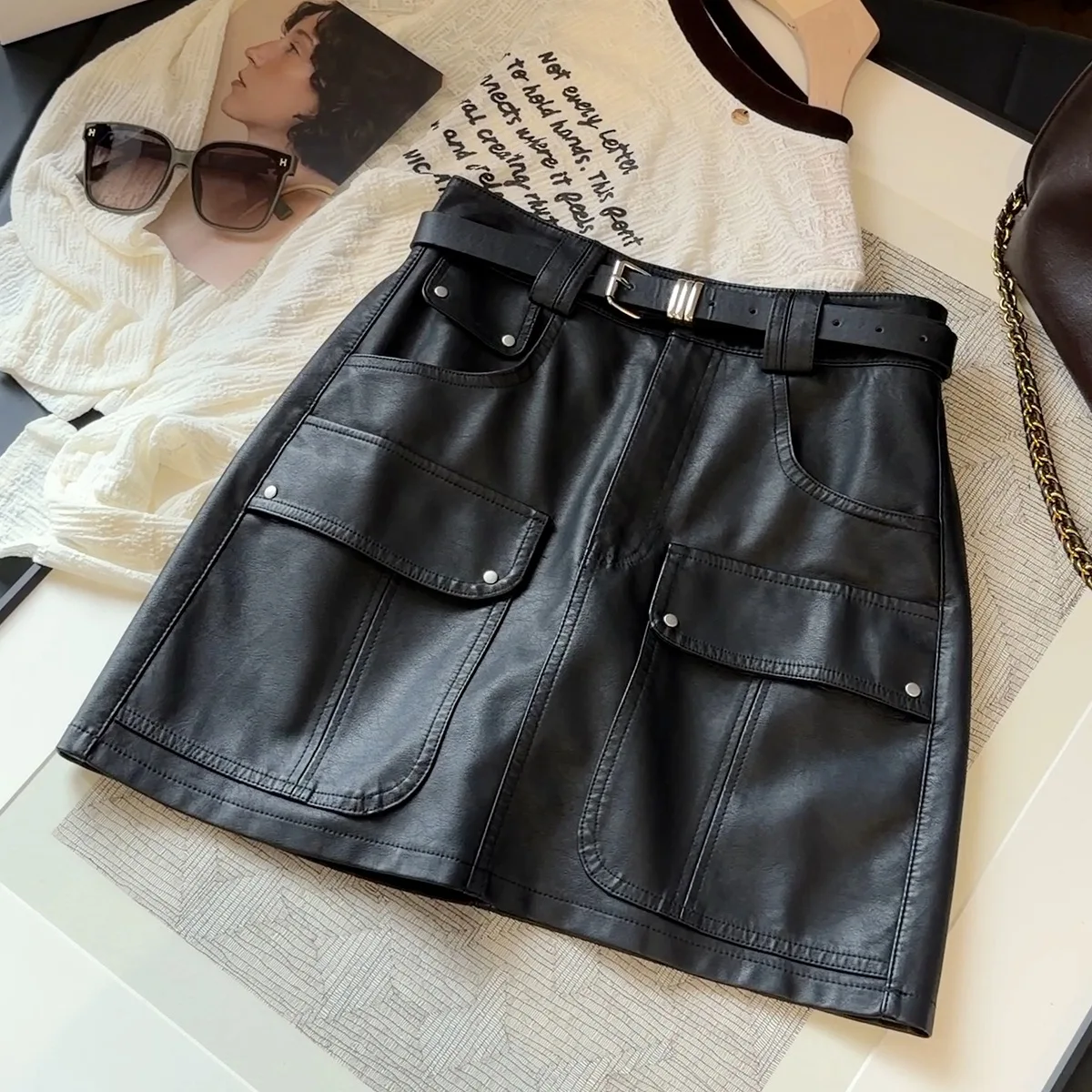 Retro Tooling Cargo PU Leather Skirt Women 2026 Autumn New High-waisted Hip-wrapped A-word Skirt