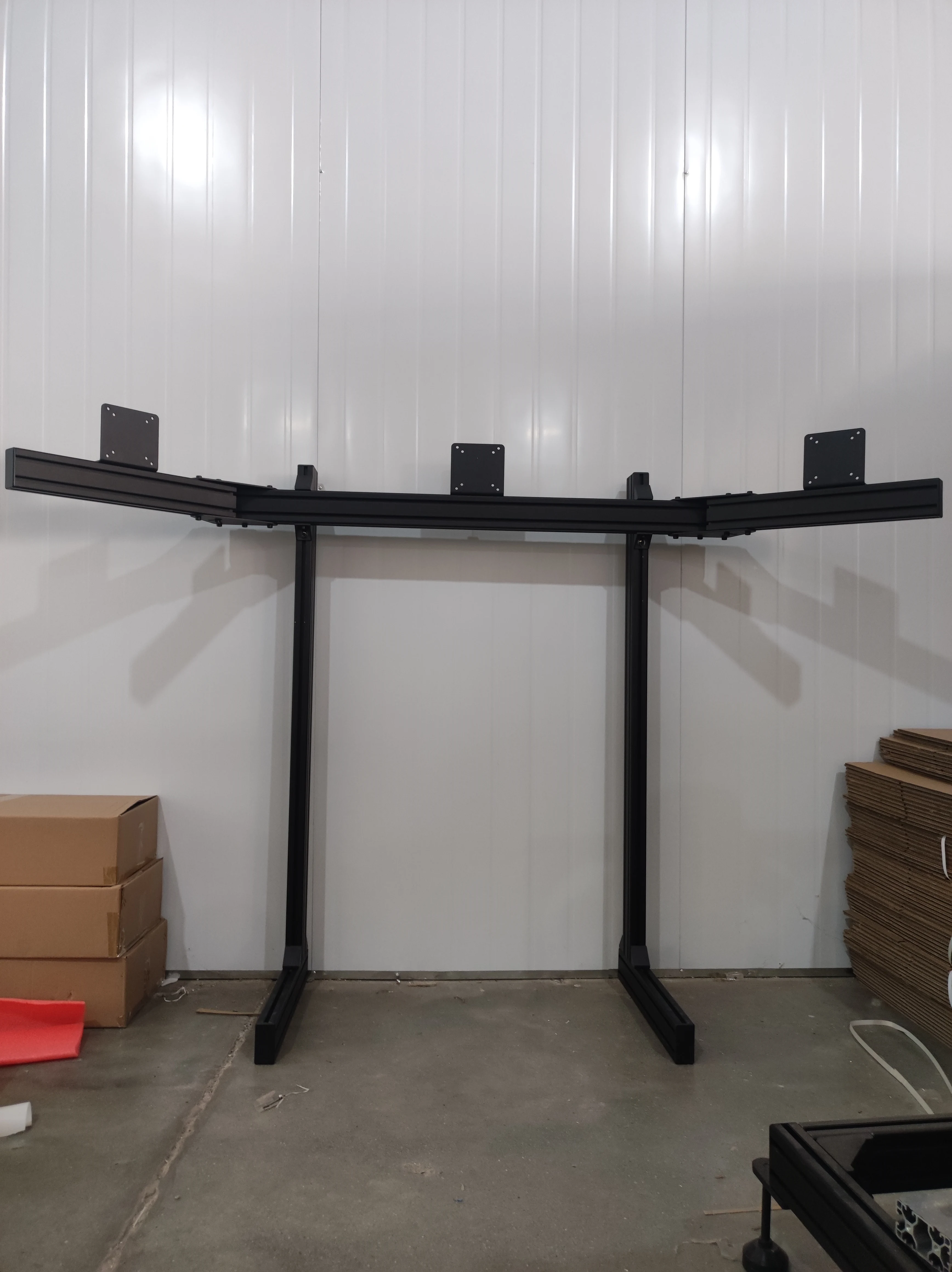 Custom Sim Racing Motion Simulator TV Screen Support with 4080 4040 Series T Slot Black Anodized Extrusion Triple  Stand