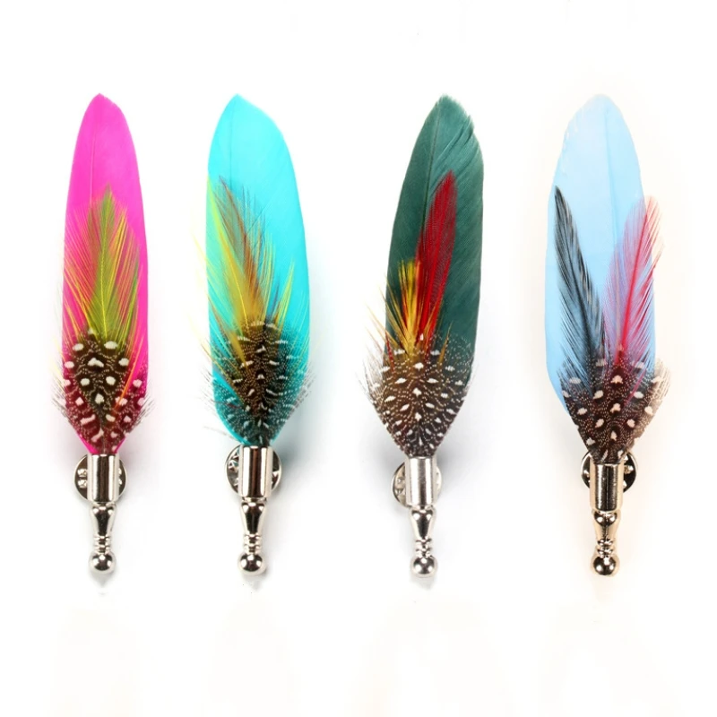 BoYuTe (10 Pieces/Lot) Natural Guinea Fowl Feather Lapel Pins Boutonniere Stick Brooches Groom Wedding Suit Party Accessories