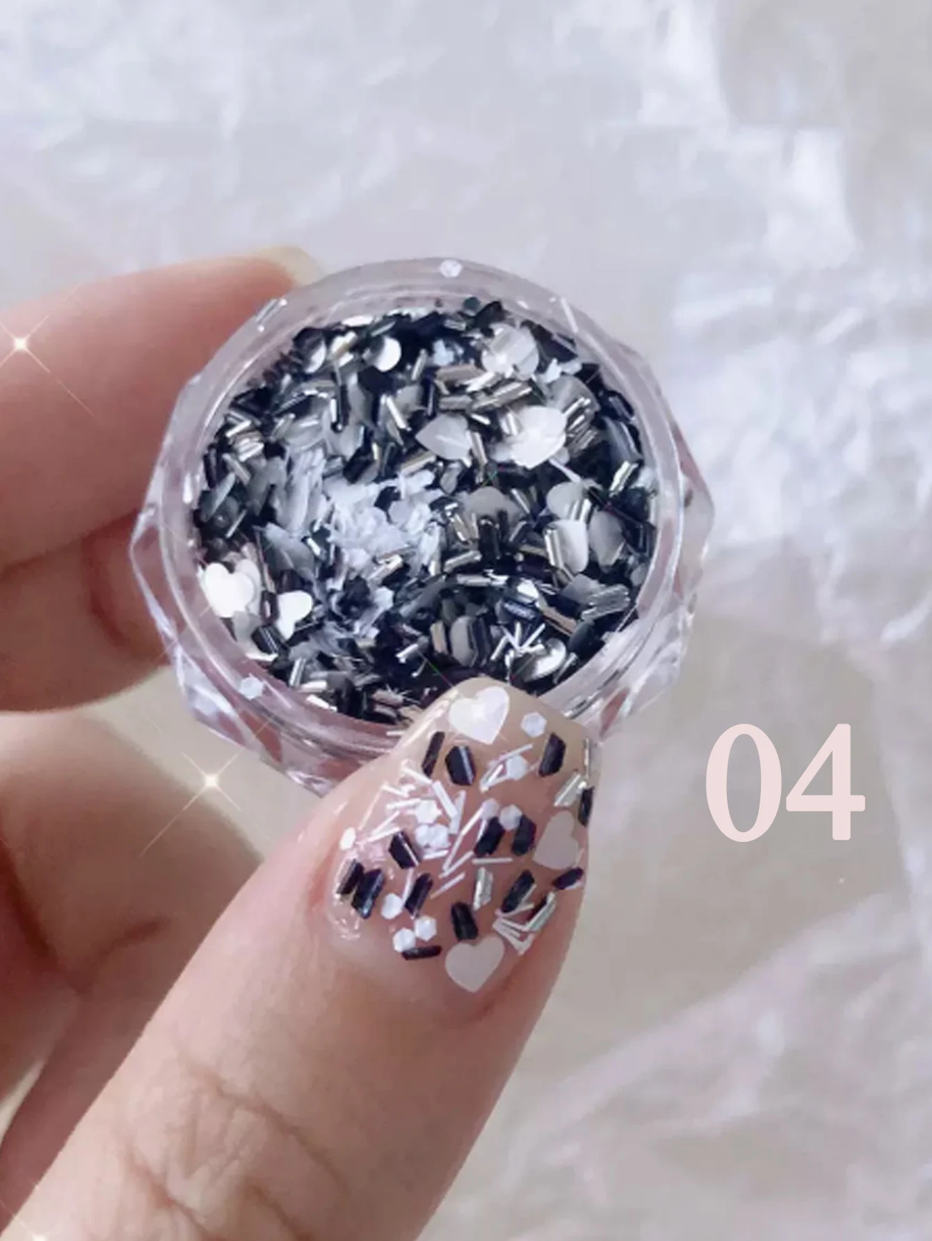 1 PCS /5 PCS three-dimensional colorful nail art accessories, cute and versatile three-dimensional nail art sequin partic