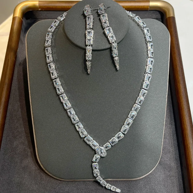 

New Luxury Zircon Snake Necklace Earring Two-Piece Set Unique Design Woman Jewelry Sets Dress Banquet Accessories High-Quality