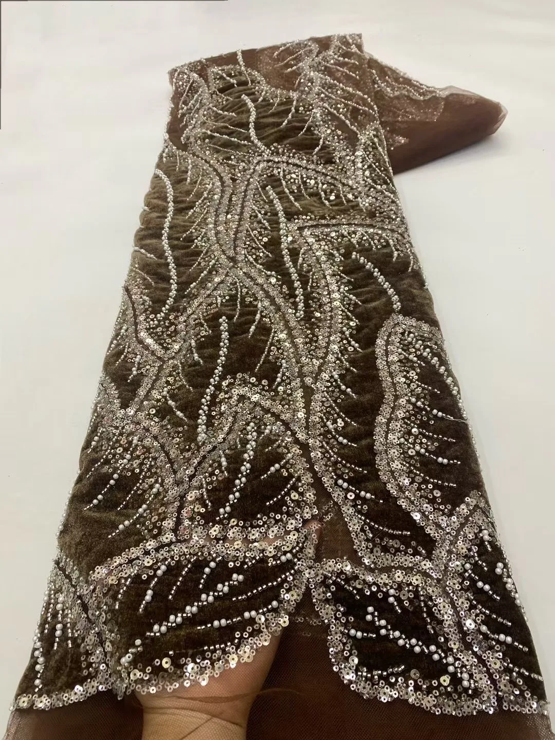 

Новейшие высококачественные цветочные кружевные ткани, 3D вышитые бусины, ткань для вечеринки, свадебные кружевные швейные материалы, цветная тюлевая ткань