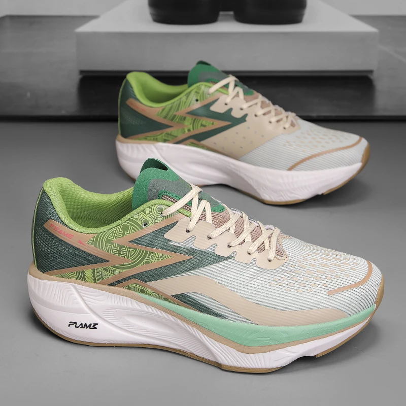 

New Men's Carbon Plate Running Shoes Marathon Sneakers Outdoor Soft Sole Mesh Sports Shoes Anti-Slip Casual Couple Tennis Shoes