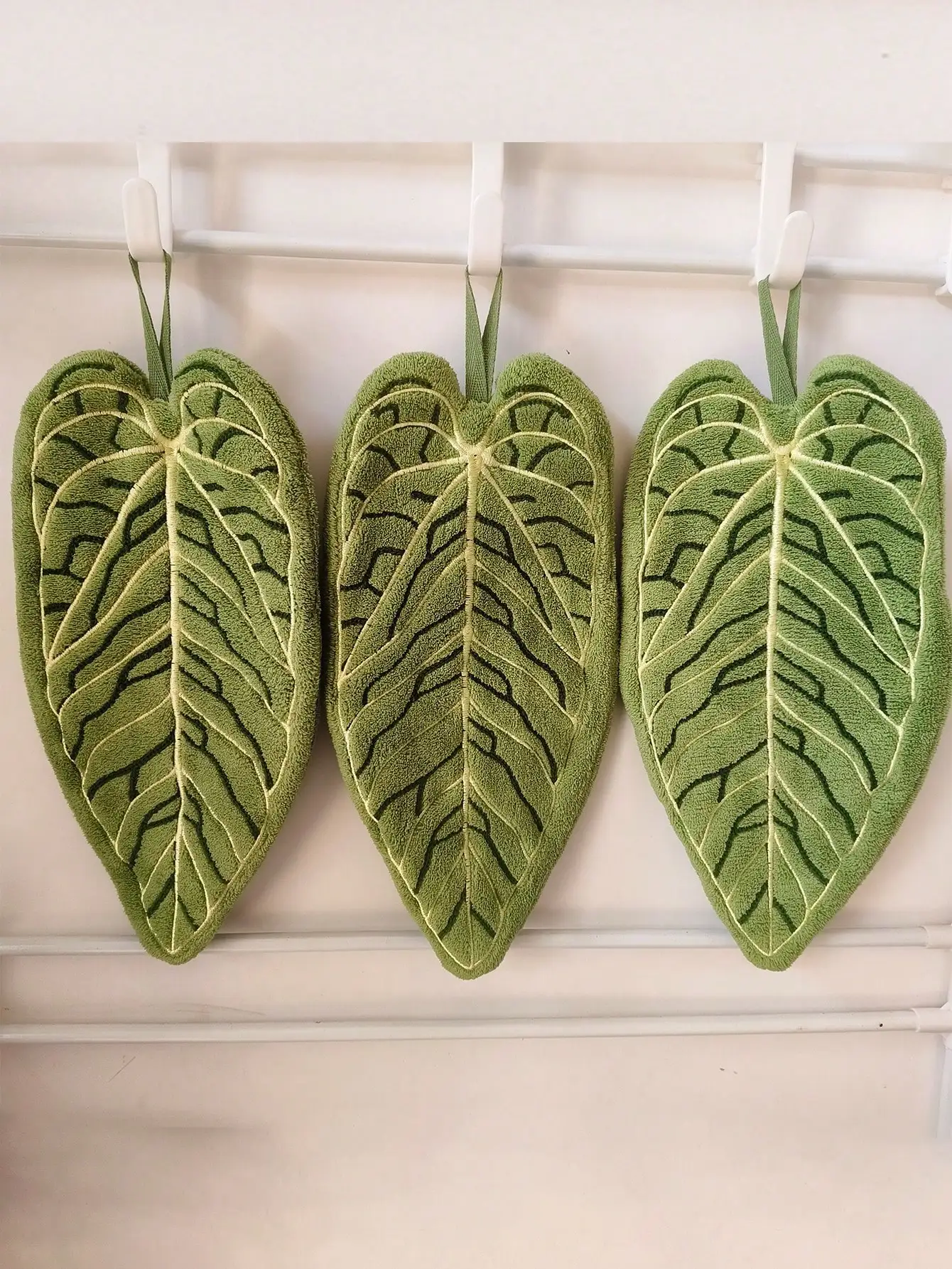 3pcs Creative Leaf Design Hand Towel,Kitchen hanging type, highly absorbent, Personalized Towel Dish Cloths Kitchen Towel