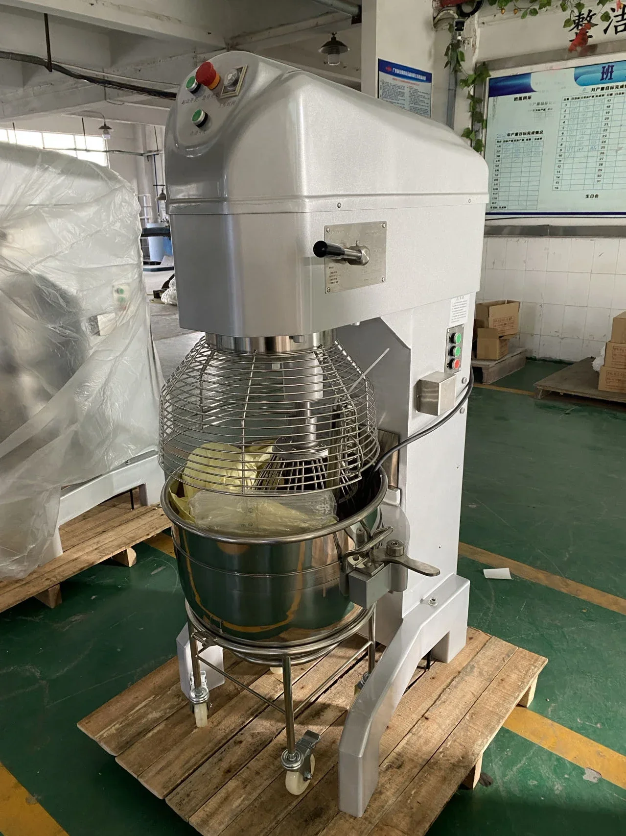 10L 15L 20L 25L 30L 40L 50L 60L 70L 80L Multiple Liters Vertical Stand Commercial Planetary Food Mixer Restaurant Equipment